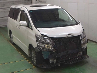 TOYOTA VELLFIRE 2013