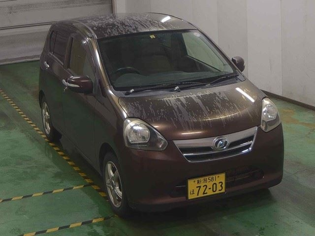 DAIHATSU MIRA E S 2012