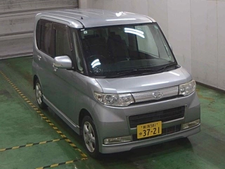 DAIHATSU TANTO 2008