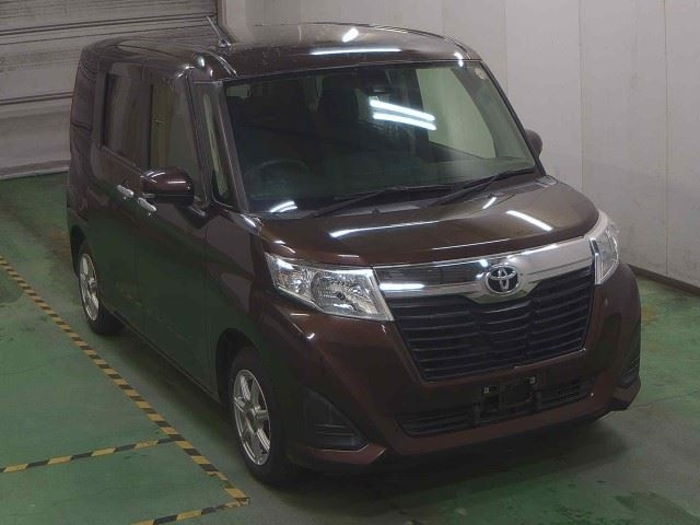 TOYOTA ROOMY 2018