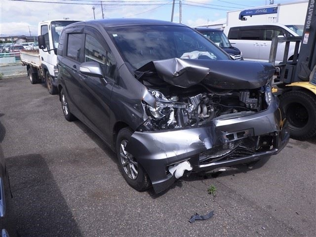 HONDA FREED 2012