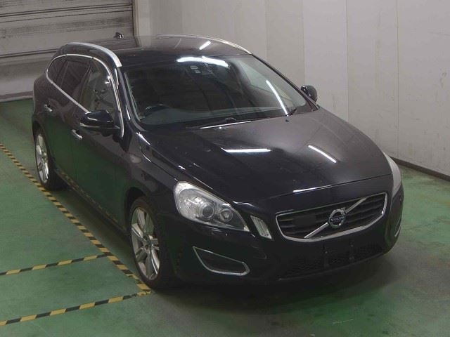 VOLVO V60 2011