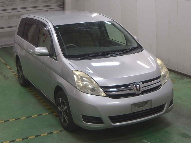 TOYOTA ISIS 2012