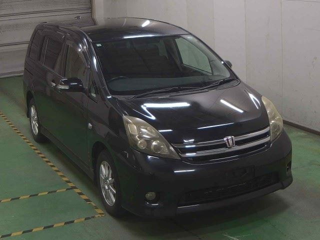 TOYOTA ISIS 2010