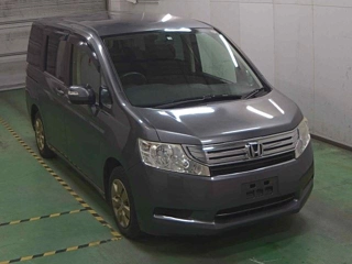 HONDA STEP WAGON 2010