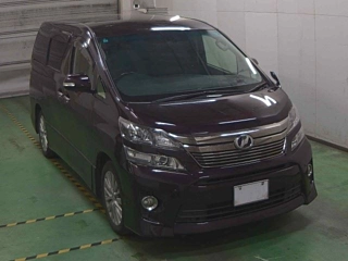 TOYOTA VELLFIRE 2013
