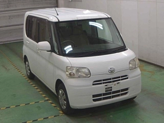 DAIHATSU TANTO 2008