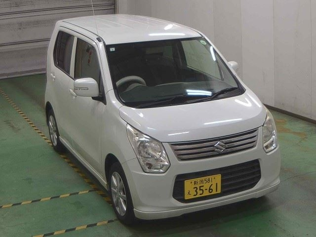 SUZUKI WAGON R 2013