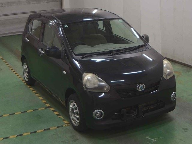 DAIHATSU MIRA E S 2013