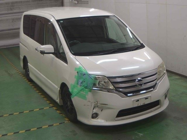NISSAN SERENA 2011