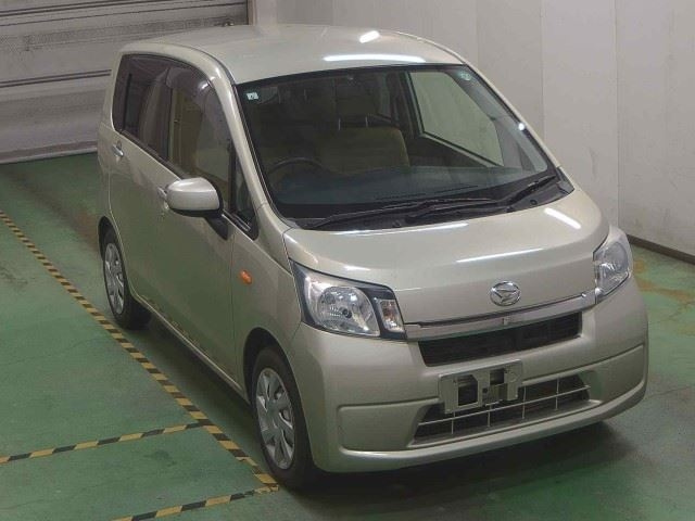 DAIHATSU MOVE 2013