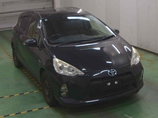 TOYOTA AQUA 2012