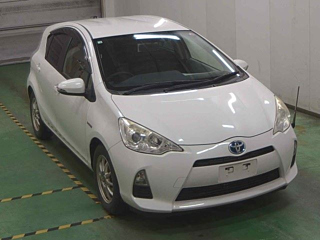 TOYOTA AQUA 2012