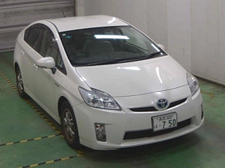 TOYOTA PRIUS 2011