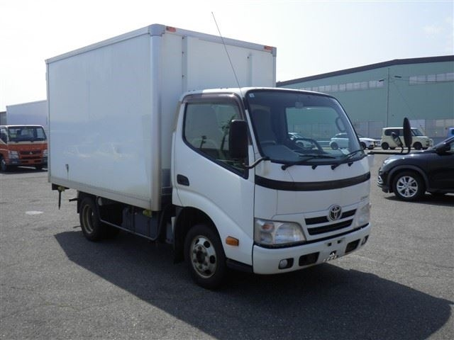 TOYOTA DYNA 2014