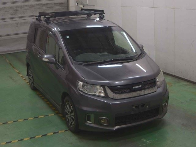 HONDA FREED 2015