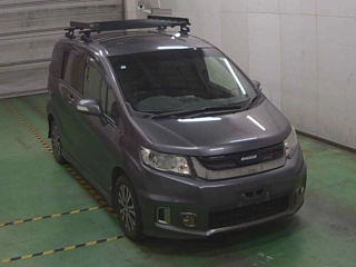 HONDA FREED 2015