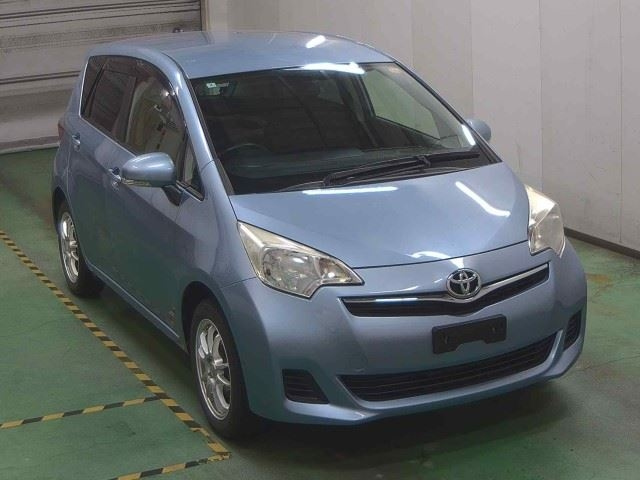 TOYOTA RACTIS 2012
