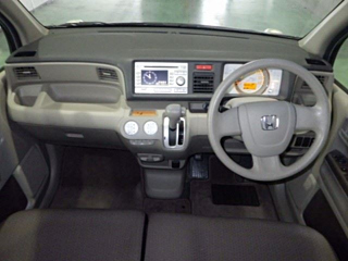 HONDA LIFE 2010