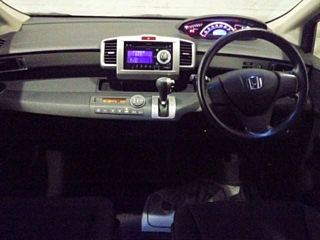 HONDA FREED 2013