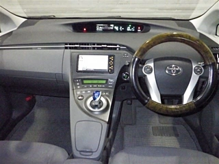 TOYOTA PRIUS 2011