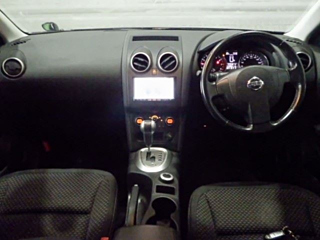 NISSAN DUALIS 2011