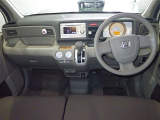 HONDA LIFE 2010