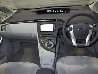 TOYOTA PRIUS 2011