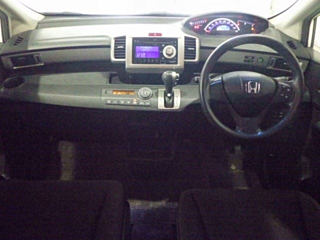 HONDA FREED 2012