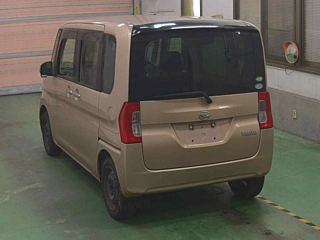 DAIHATSU TANTO 2016