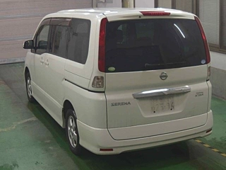 NISSAN SERENA 2011