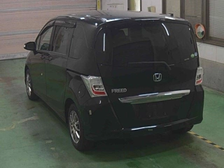 HONDA FREED 2013