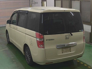 HONDA STEP WAGON 2010