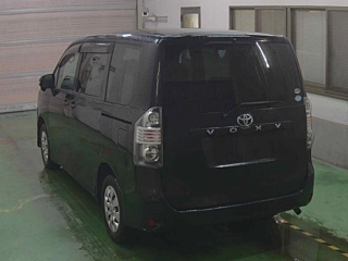 TOYOTA VOXY 2009