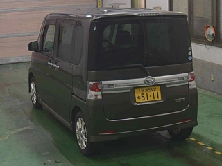 DAIHATSU TANTO 2011