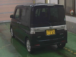 DAIHATSU TANTO 2013