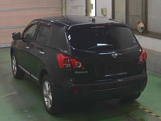 NISSAN DUALIS 2011