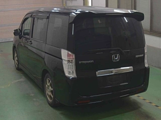 HONDA STEP WAGON 2010