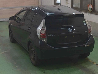 TOYOTA AQUA 2012