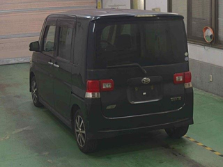 DAIHATSU TANTO 2012