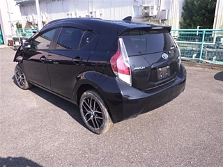 TOYOTA AQUA 2016