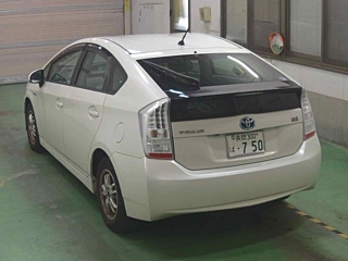TOYOTA PRIUS 2011