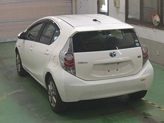 TOYOTA AQUA 2014