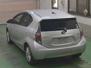 TOYOTA AQUA 2014