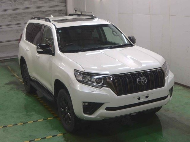 TOYOTA LAND CRUISER PRADO 2021
