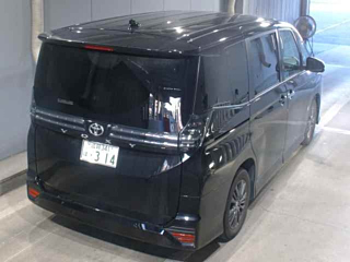 TOYOTA VOXY 2023