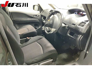 NISSAN SERENA 2012