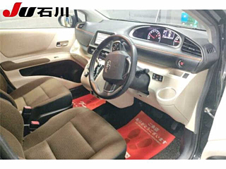 TOYOTA SIENTA 2016