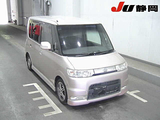 DAIHATSU TANTO 2008