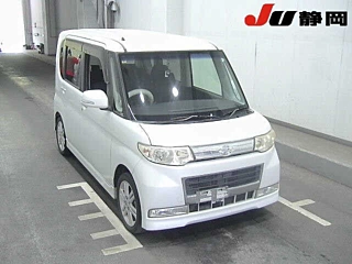 DAIHATSU TANTO 2010